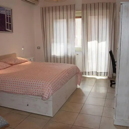 Next To Trastevere Daire Roma